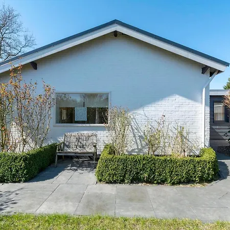 Prázdninový dům In Sint Maartenszee Near *