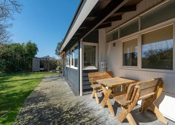 In Sint Maartenszee Near * Sint Maartensvlotbrug