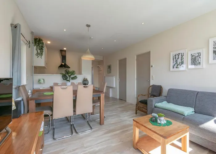 Σπίτι διακοπών In Sint Maartenszee Near