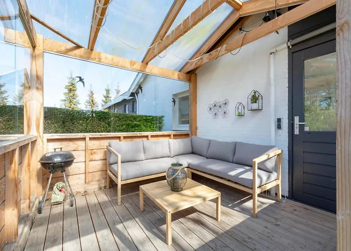 In Sint Maartenszee Near *