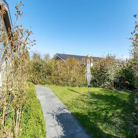 In Sint Maartenszee Near * Sint Maartensvlotbrug